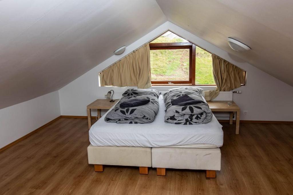Lysuholl Hotel Snaefellsbaer Bagian luar foto